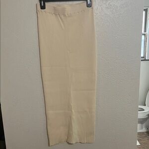 Zara Elegant Cream Pencil Skirt